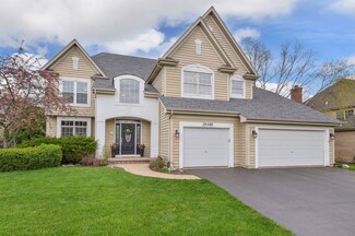39W288 Forbes Dr, Geneva, IL 60134