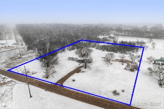 4925 Wheeler Rd, Belding, MI 48809