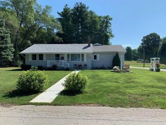 602 10th St, Covington, IN 47932