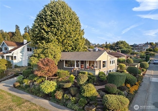 5625 SW Hanford St, Seattle, WA 98116