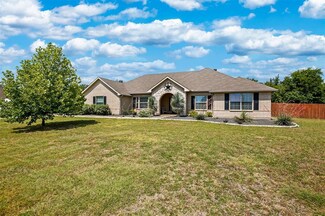 401 Cimarron Meadows Dr, Waxahachie, TX 75167