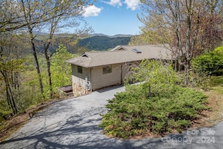 101 Ruffed Grouse Rd, Brevard, NC 28712