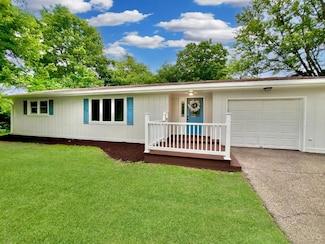 176 Lakeview Dr, Middletown, OH 45044