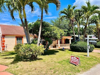 909 Helena Dr, Lake Worth, FL 33461