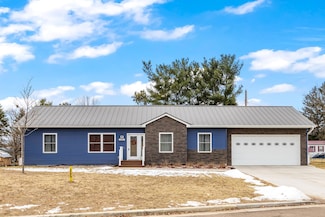 23425 Cherrywood St, Independence, WI 54747