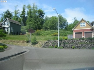 1880 SE 3rd St, Astoria, OR 97103