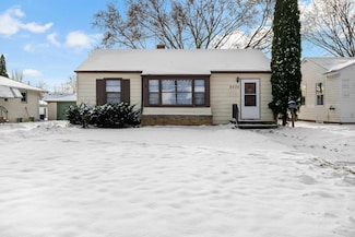 2032 Ames Ave, Saint Paul, MN 55119