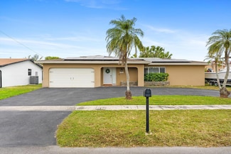10661 NW 27th Ct, Sunrise, FL 33322
