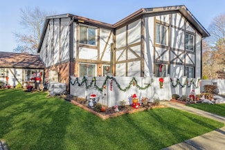 427 Birchwood Rd, Medford, NY 11763