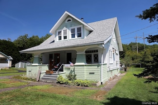 1779 Shandelee Rd, Livingston Manor, NY 12758