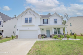 88 Kensington Dr, Spring Lake, NC 28390