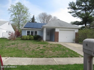 10 Dunstable Rd, Southampton, NJ 08088