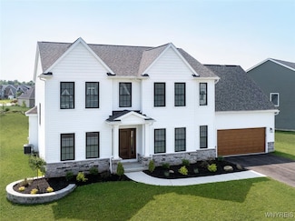 18 Fieldstream Ln, Lancaster, NY 14086