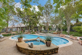 2209 Glascow Ct, Carrollton, TX 75007