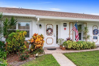 1237 S Lakes End Dr Unit B, Fort Pierce, FL 34982