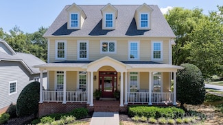 1902 4th Street Ct NW, Hickory, NC 28601