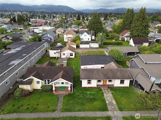 216 W 3rd St, Port Angeles, WA 98362