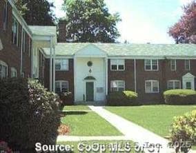 52 Robin Rd Unit B1, West Hartford, CT 06119