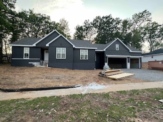 1085 Stordeur Dr, Green Bay, WI 54313