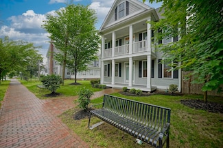 88 Silver St Unit 1, Dover, NH 03820