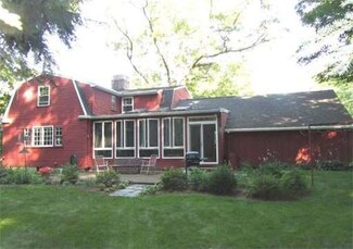 15 Glen Rd, Topsfield, MA 01983