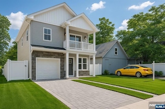 817 Spruce St, Roselle, NJ 07203