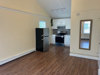 20 Court St Unit 3, Dedham, MA 02026