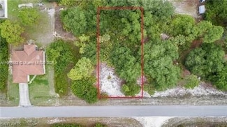 2514 38th St W, Lehigh Acres, FL 33971