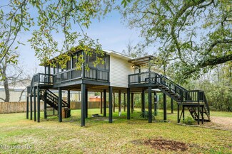 420 E North St, Pass Christian, MS 39571