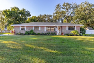 1305 Wren Ave, Leesburg, FL 34748