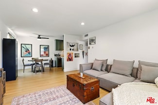 11813 Runnymede St Unit 36, North Hollywood, CA 91605
