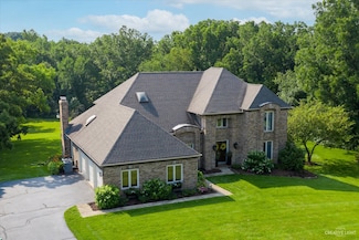 23 Colony Ct, Yorkville, IL 60560