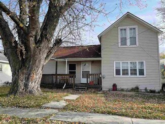 109 Monroe St N, Hazleton, IA 50641