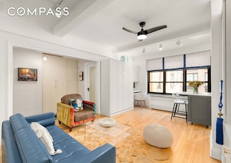 235 E 22nd St Unit 9-V, New York, NY 10010