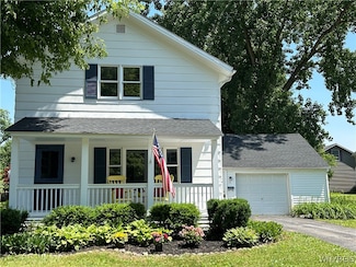 15 Windsor St, Attica, NY 14011