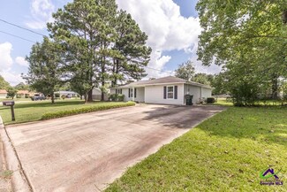 102 Fairfield Ct, Warner Robins, GA 31093