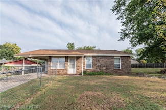 418 S 43rd St, van Buren, AR 72956