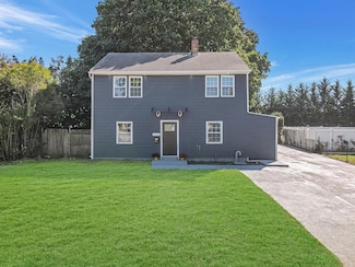 322 Lansdowne Ave, Carle Place, NY 11514