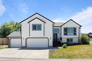 18608 E Lindsay Ln, Greenacres, WA 99016
