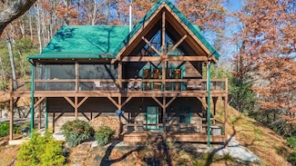 151 Diamond Falls Blvd, Franklin, NC 28734