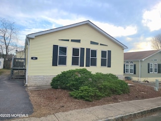 85 Seattle Slew Dr, Howell Township, NJ 07731
