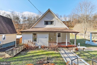 712 Golden Ln, Cumberland, MD 21502