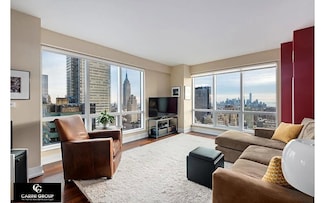 350 W 42nd St Unit 46E, New York, NY 10036
