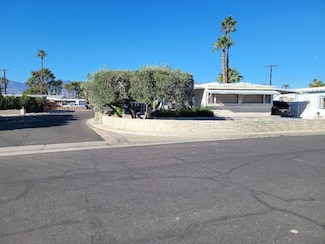 32561 Desert Moon Dr, Thousand Palms, CA 92276