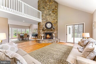 5 Fox Run Dr, Chadds Ford, PA 19317