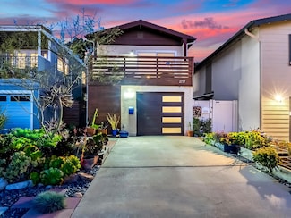 2737 Erie St, San Diego, CA 92117