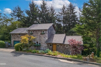 516 NE 20th Place, Newport, OR 97365