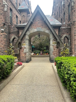 83-19 116th St Unit 2E, Kew Gardens, NY 11415