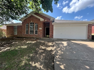 605 Douglas Dr, Mansfield, TX 76063