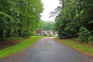 50 Molenda Cir, Lehighton, PA 18235